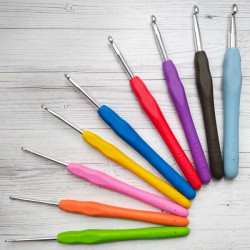 Крючки для вязания с силиконовой ручкой